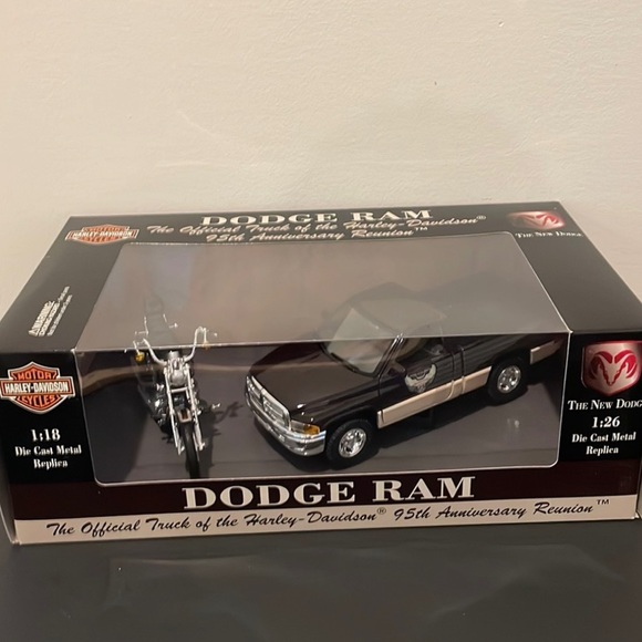 MAISTO Other - Vintage 95th Anniversary Dodge Ram Harley Davidson FXDWG Dyna Wide Glide
